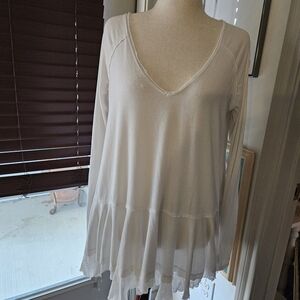 We The Free Cream V-Neck Long Sleeve Tunic